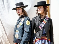 Дикий Запад на круизном показе Dior