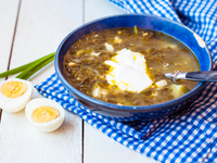 Зеленый борщ на сыворотке