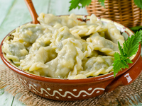 Вареники с творогом и зеленью: три вкусные идеи