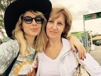 Мама LOBODA впервые после скандала пришла на сессию горсовета