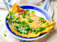 Омлет в мультиварке: три рецепта для завтрака