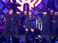 Теракт в Манчестере: Ариана Гранде прокомментировала взрыв