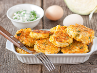 Котлеты из молодой капусты с зеленью