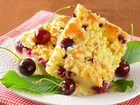 Тертый пирог с ягодами: три вкусные идеи