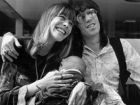 Гражданская жена гитариста Rolling Stones умерла в возрасте 73 лет