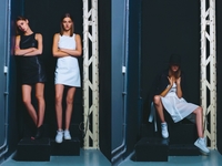 Платье-футляр — must have современной женщины