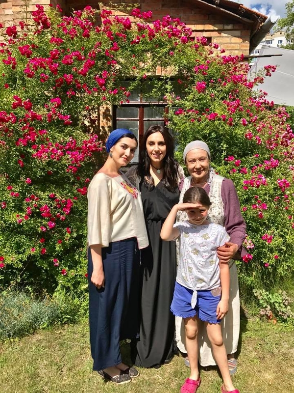 Джамала поделилась фото со съемок в фильме