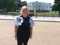 Ирина Геращенко щеголяла в Вашингтоне в блузке от украинского дизайнера