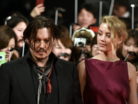 Бывшие менеджеры Джонни Деппа подтвердили, что актер избивал Эмбер Херд