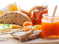 Как приготовить абрикосовое варенье: три вкусные идеи