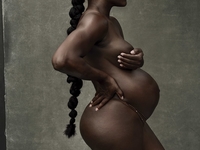 Беременная Серена Уильямс снялась обнаженной