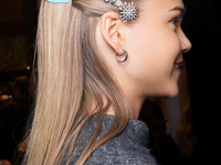 Волосы назад: тренд лета 2017