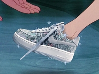 Современный стеклянный башмачок: Nike выпустил кроссовки в честь Золушки