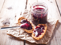 Заготовки из черной смородины: ТОП-5 рецептов