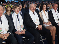 СМИ выяснили личность юной спутницы Александра Лукашенко