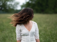 Идеальная укладка при любой погоде: главные правила