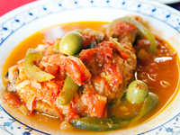 Фрикасе из курицы с оливками