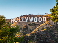 История возникновения надписи Hollywood в Лос-Анджелесе