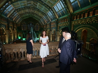 Кейт Миддлтон вышла в свет в лаконичном образе