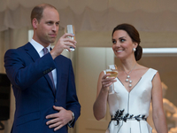 Кейт Миддлтон вышла в свет в платье от польского дизайнера