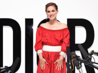 Натали Портман вышла в свет в наряде от Dior