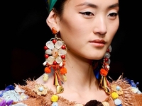 Массивные серьги: ТОП-3 идеи, как дополнить свой образ