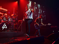 Группа Linkin Park отменила тур по Северной Америке