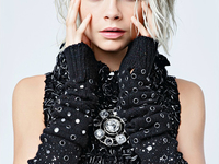 Кара Делевинь и Лили-Роуз Депп снялись в новом кампейне Chanel