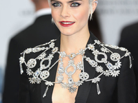 Кара Делевинь появилась на премьере фильма в эксклюзивном наряде