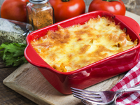 Лазанья с мясным фаршем, грибами и базиликом