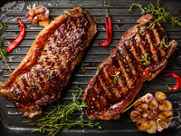 Нью-йоркский стрип стейк на гриле