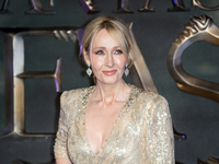 Джоан Роулинг извинилась за беспочвенные обвинения в адрес Трампа