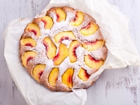 Миндальный торт с персиками от Юлии Высоцкой