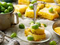 Пирог с крыжовником и апельсиновой пропиткой