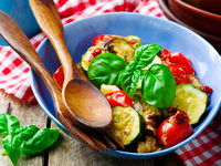 Рататуй с соусом из вяленых томатов