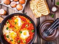 Шакшука с баклажанами