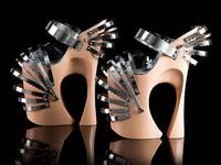 ТОП-3 модные тенденции, которые не совсем понятны обществу