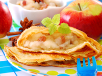Как приготовить блины с яблоками: ТОП-5 рецептов