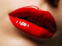 ТОП-3 секрета, чтобы блеск на губах держался весь день