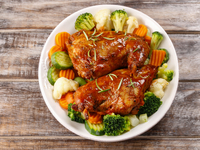 Кролик по-итальянски в томатном соусе с базиликом