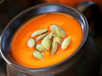 Тыквенный крем-суп с семечками