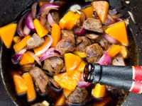 Жаркое из говядины с тыквой и пивом