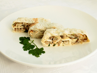 Рулет из лаваша с грибами и плавленым сыром