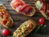 Тосты с авокадо: три вкусные идеи