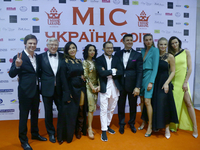 Мисс Украина 2017: Комаров, Тищенко и Добрыднева посетили красную дорожку