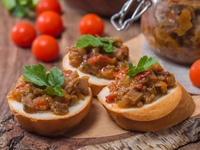 Икра из осенних овощей в мультиварке: три вкусные идеи