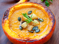Пряный крем-суп в тыкве