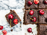 Низкокалорийный десерт: брауни из трех ингредиентов