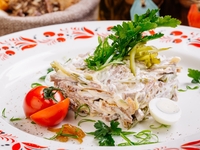 Как приготовить говяжий язык: три вкусные идеи