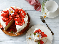 Как приготовить диетический торт с творожным кремом